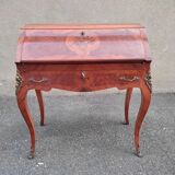 Secrétaire style Louis XV à dos d'âne