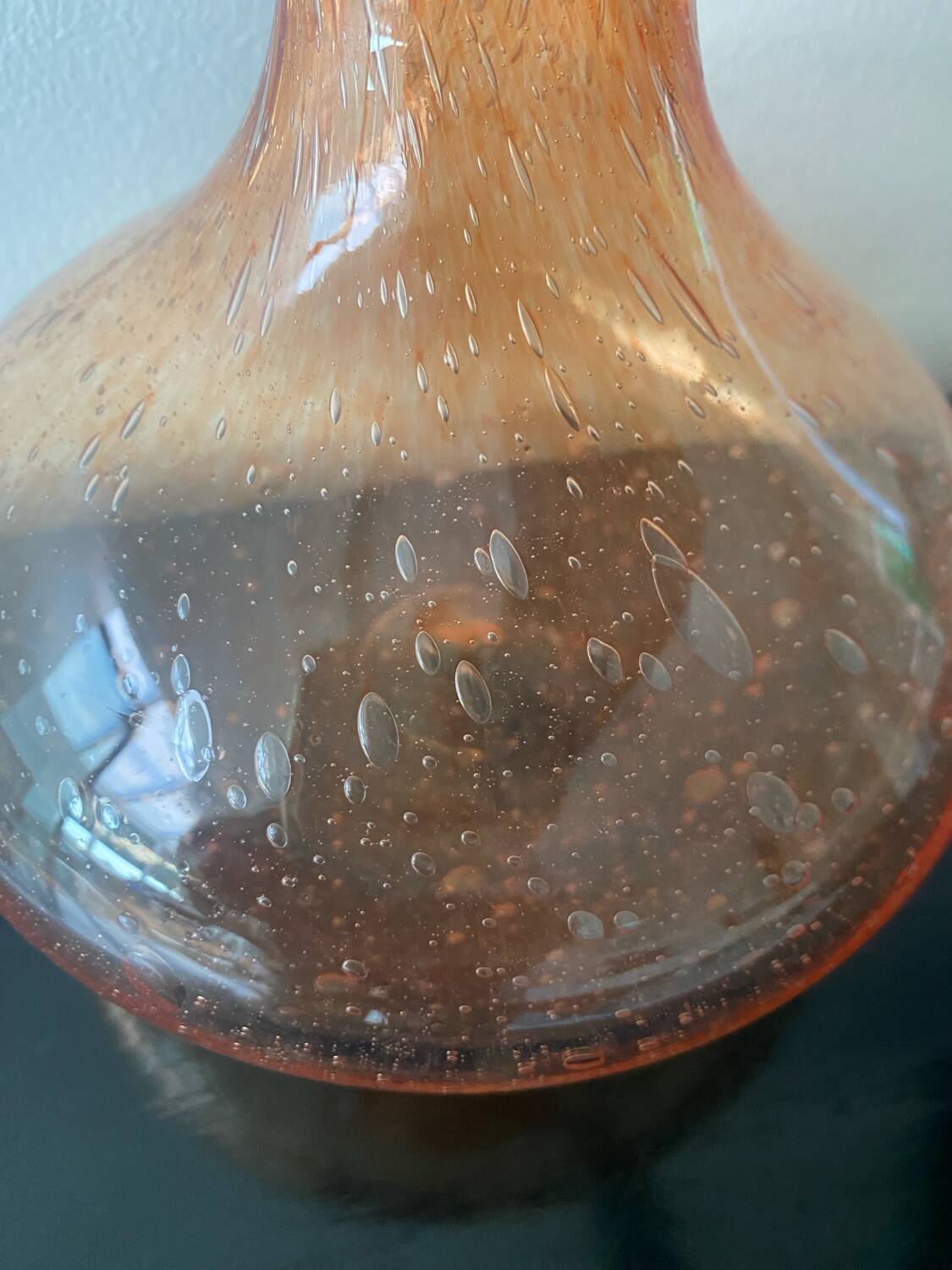 Blown glass decanter with bubbles