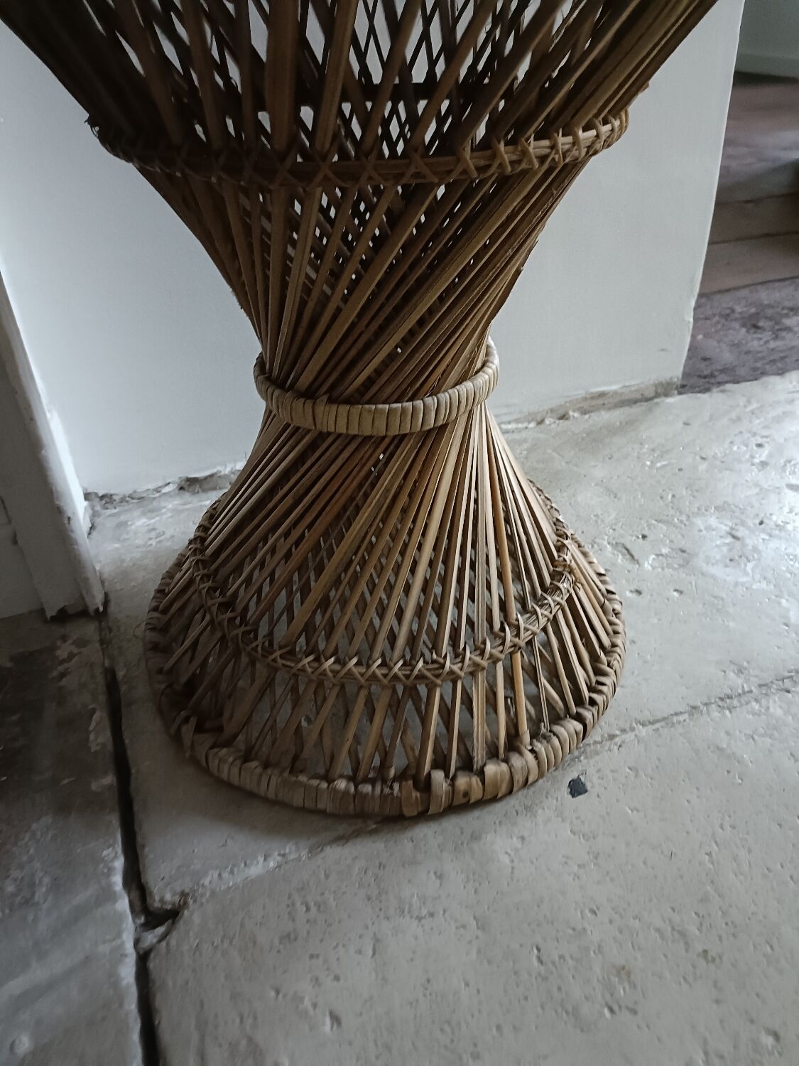 Plant holder, rattan pot cover