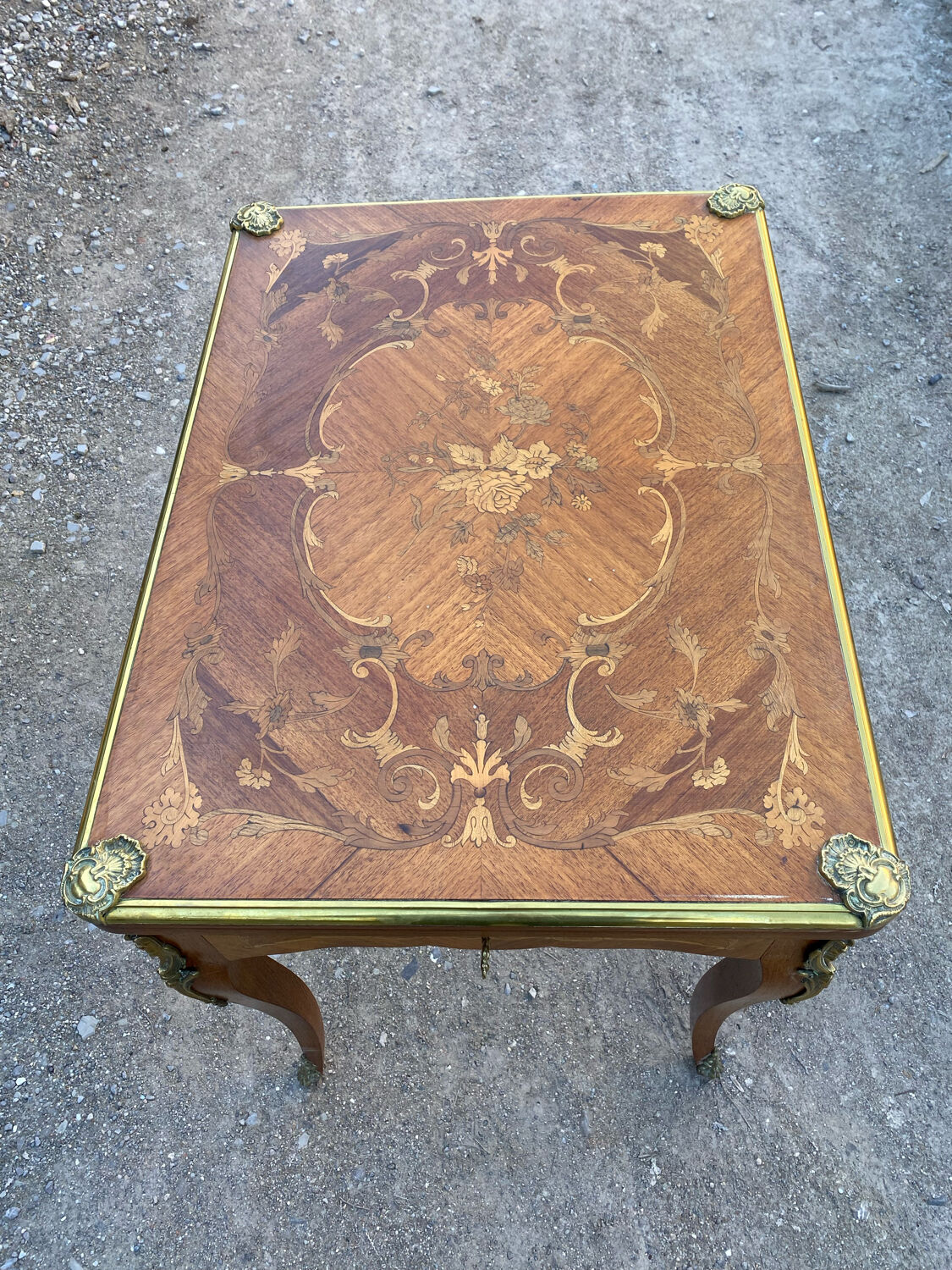 Games table louis XV