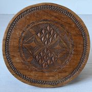 Pièce monoxyle en bois massif sculpté main