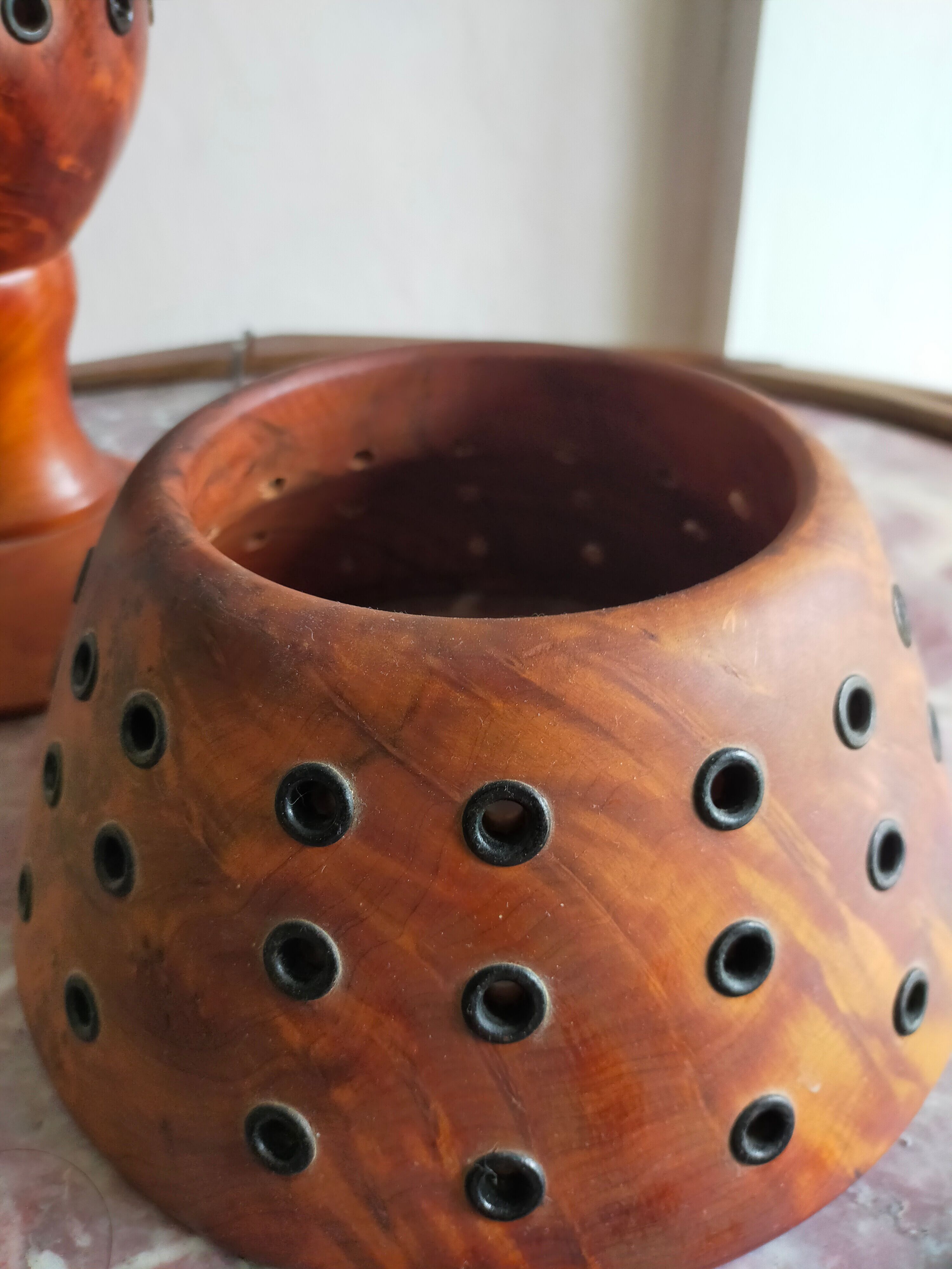 Olive wood lamp