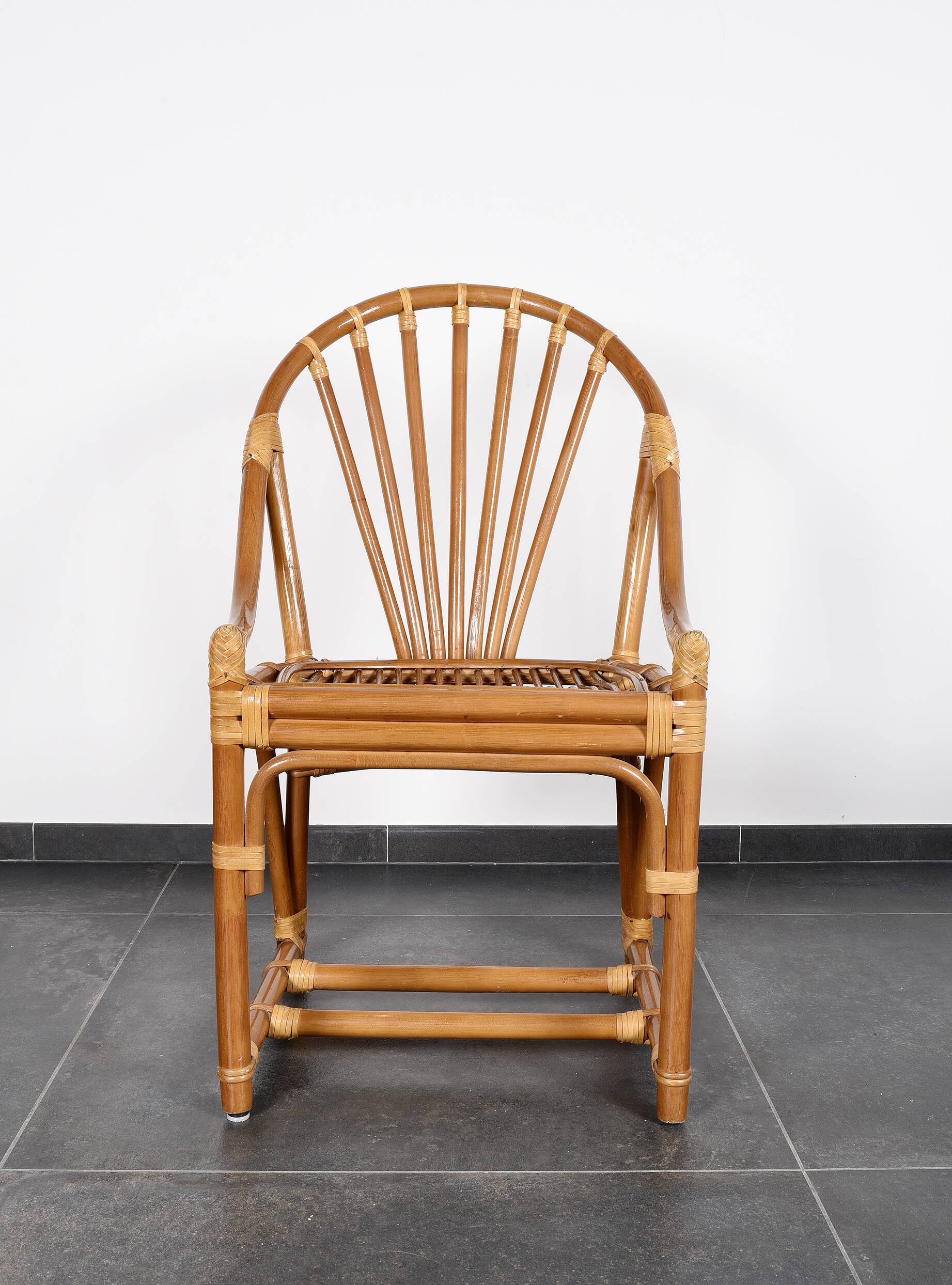 Set of 4 rattan armchairs