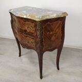 Commode sauteuse galbé Louis XV