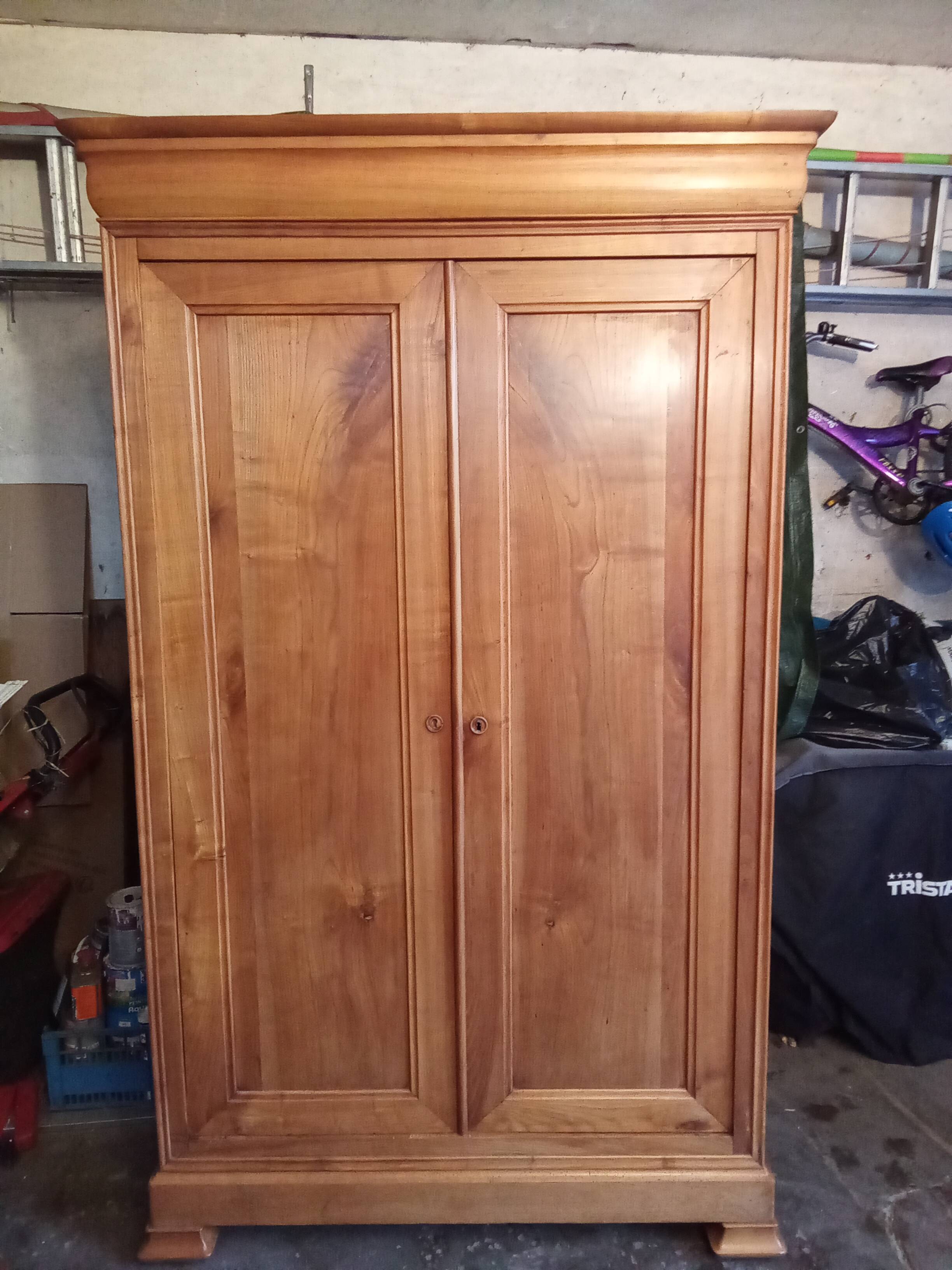 Armoire Louis Philippe ancienne