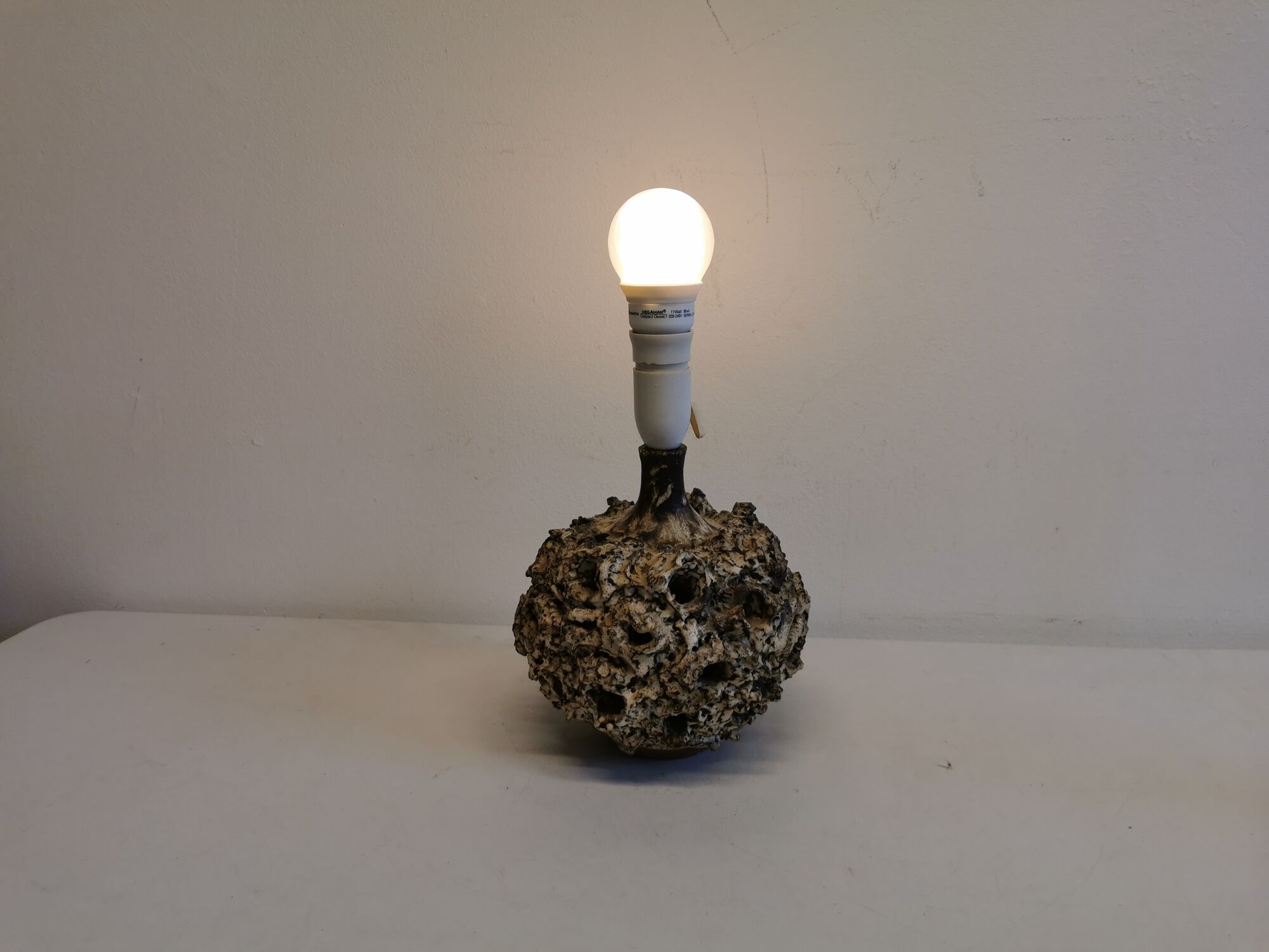Ceramic table lamp designed by Bodil Marie Nielsen in the 60s.