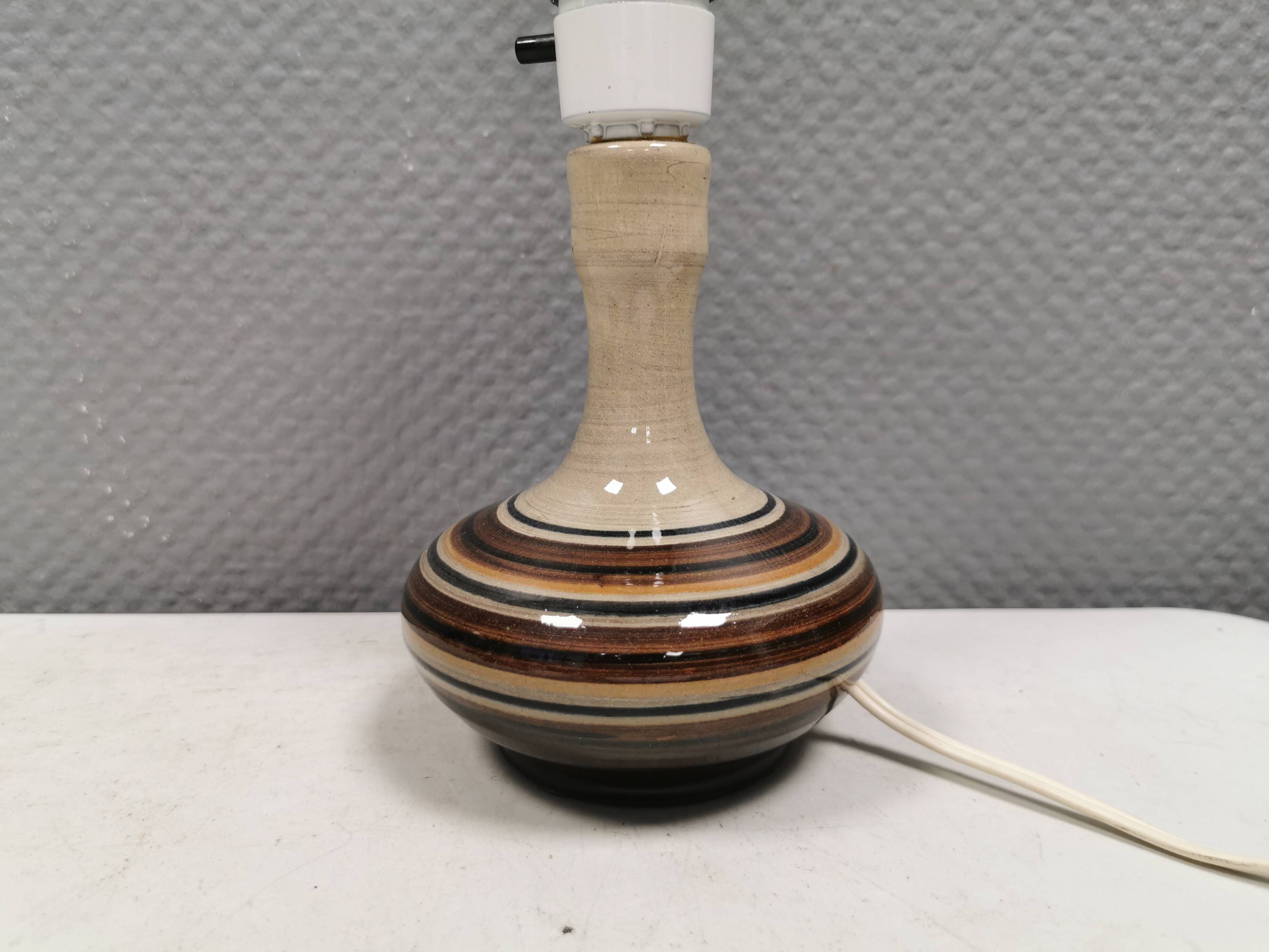 Small ceramic table lamp, Danish from the 1970s-80s.