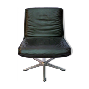 Chaise en cuir sur pied - central