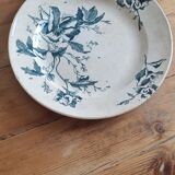 Serving dish in iron earth