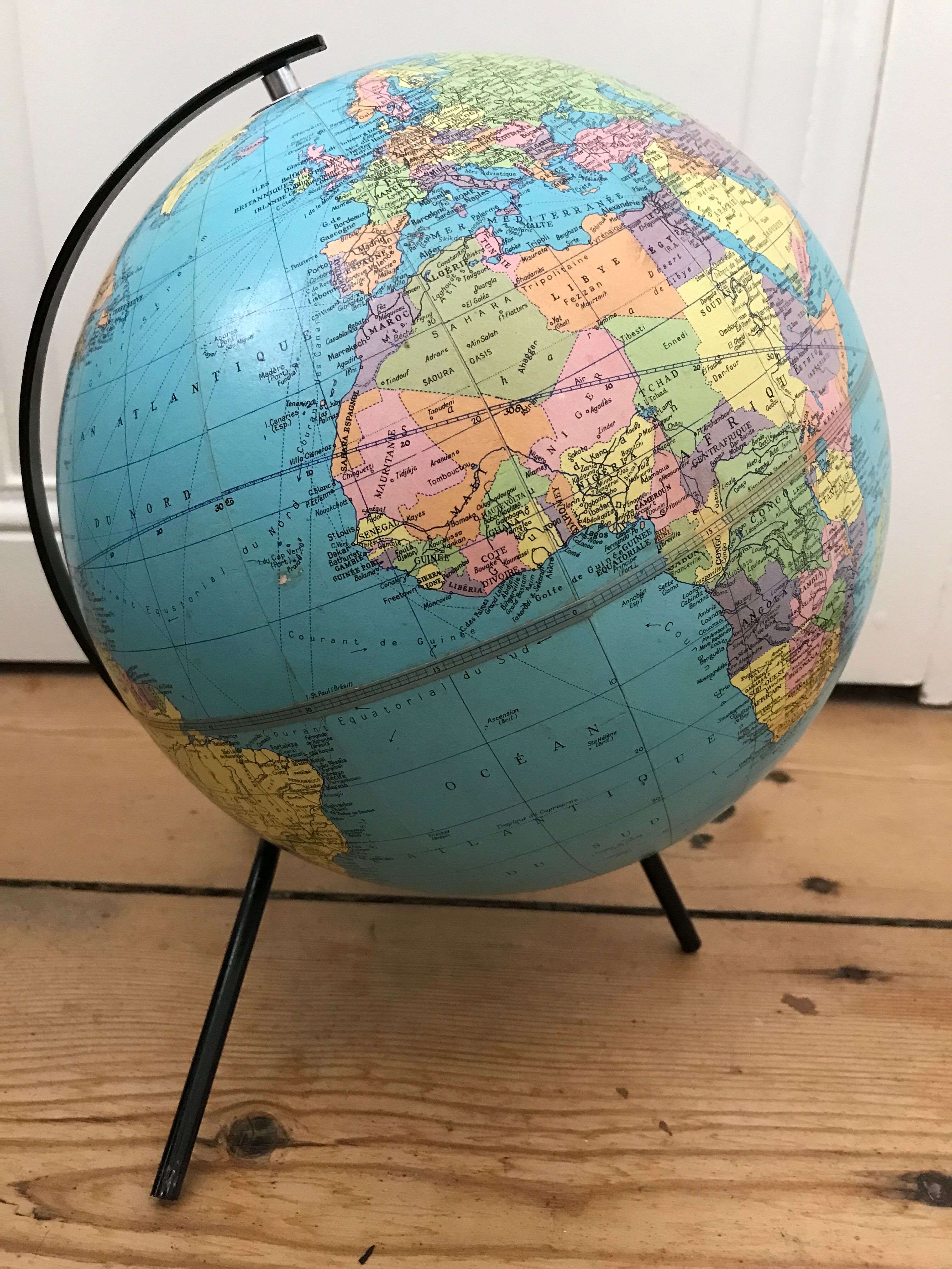 Globe Taride year 1969