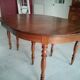 Table in walnut