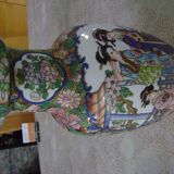 Chinese enamel vase