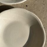 2 white hollow plates flower shape Gien D: 21,5cm