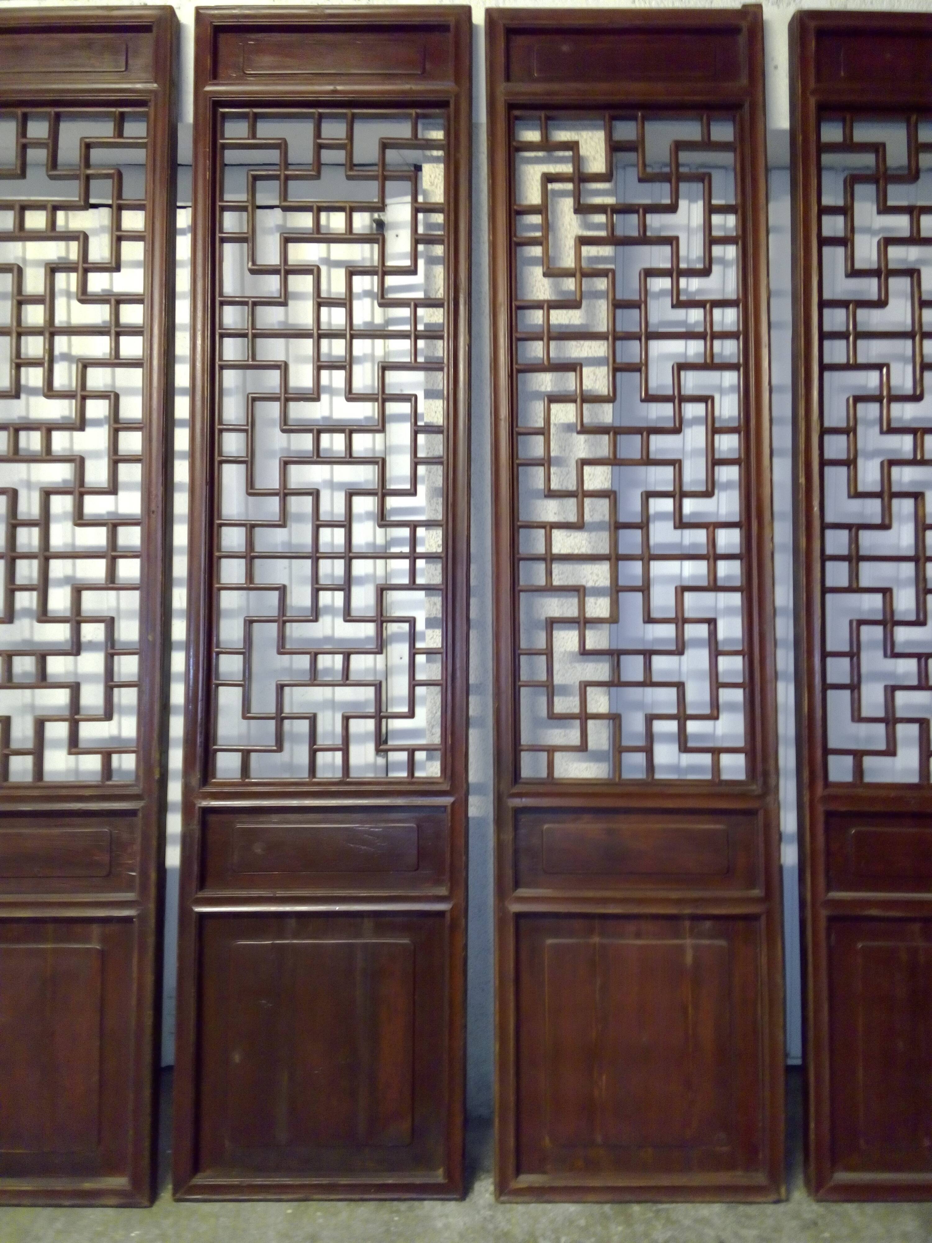 Chinese screen-claustra