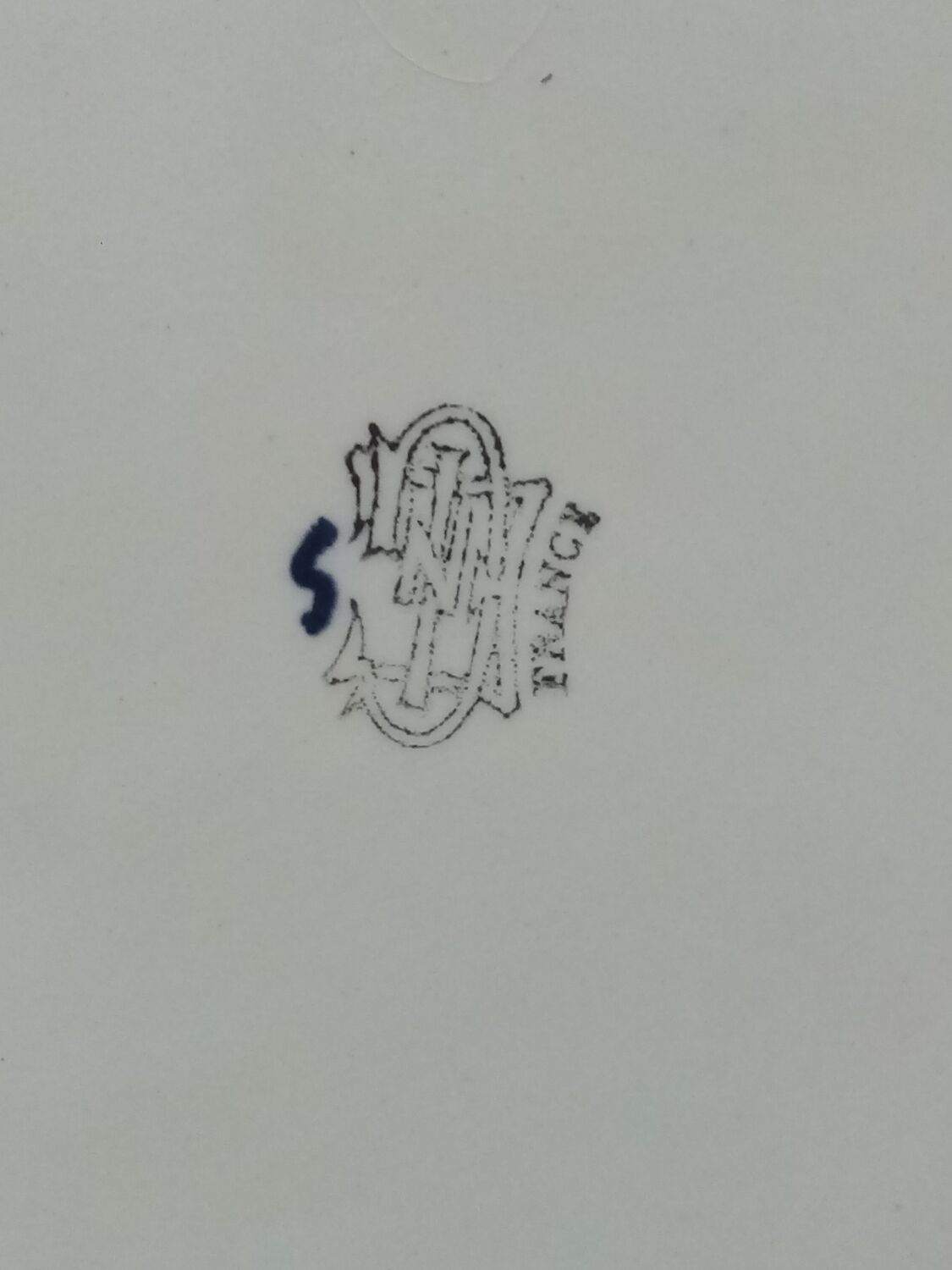 Gien Cashmere trivia