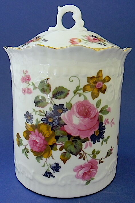 Pot à tabac en porcelaine anglaise à décor floral