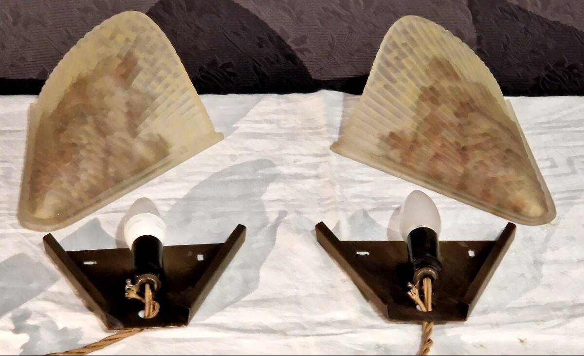 Paire d'appliques de style art déco