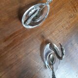 Salt and pepper shaker