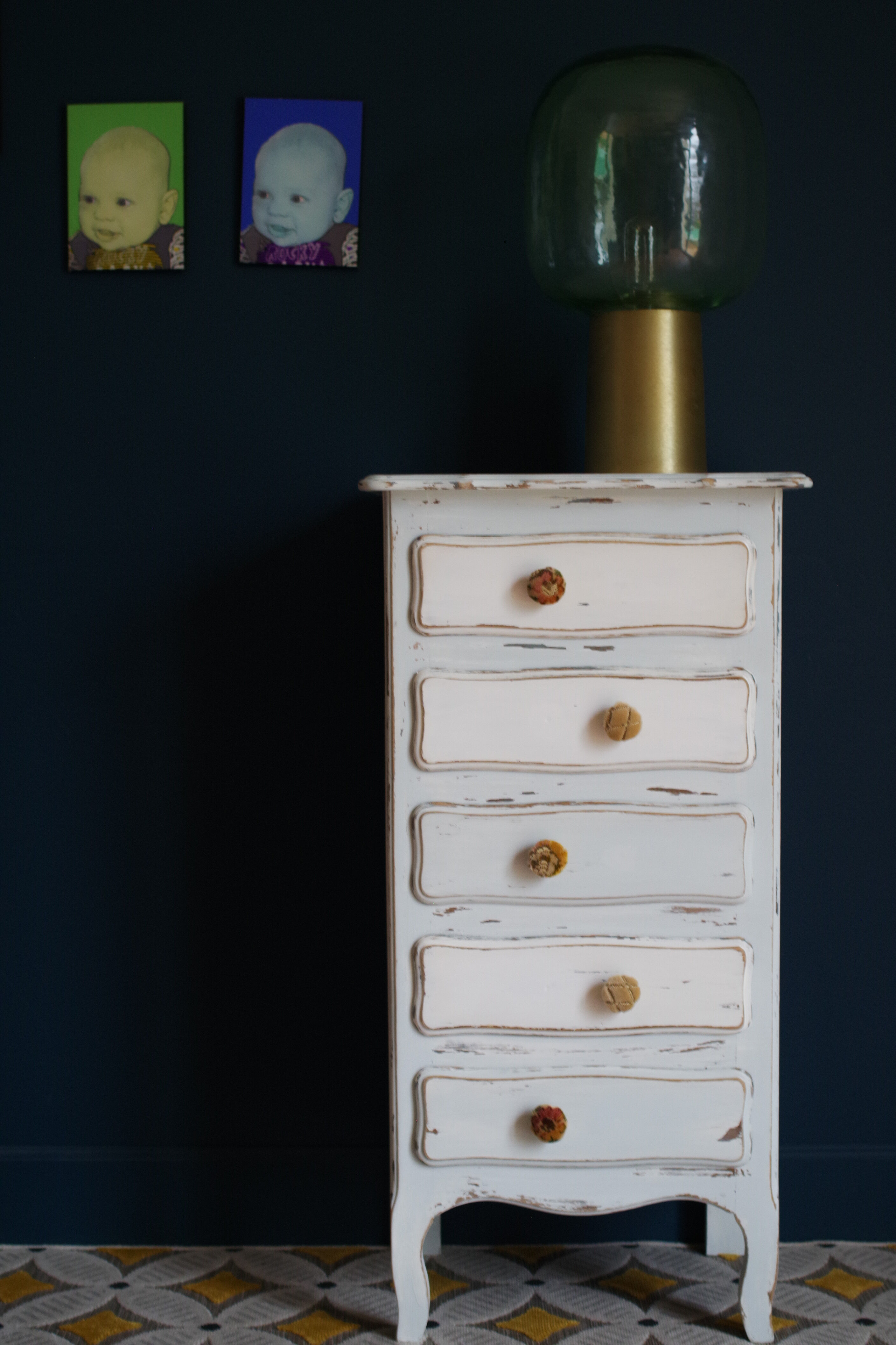 Semainier chest of drawers skated high wood blue and white - floral patterns