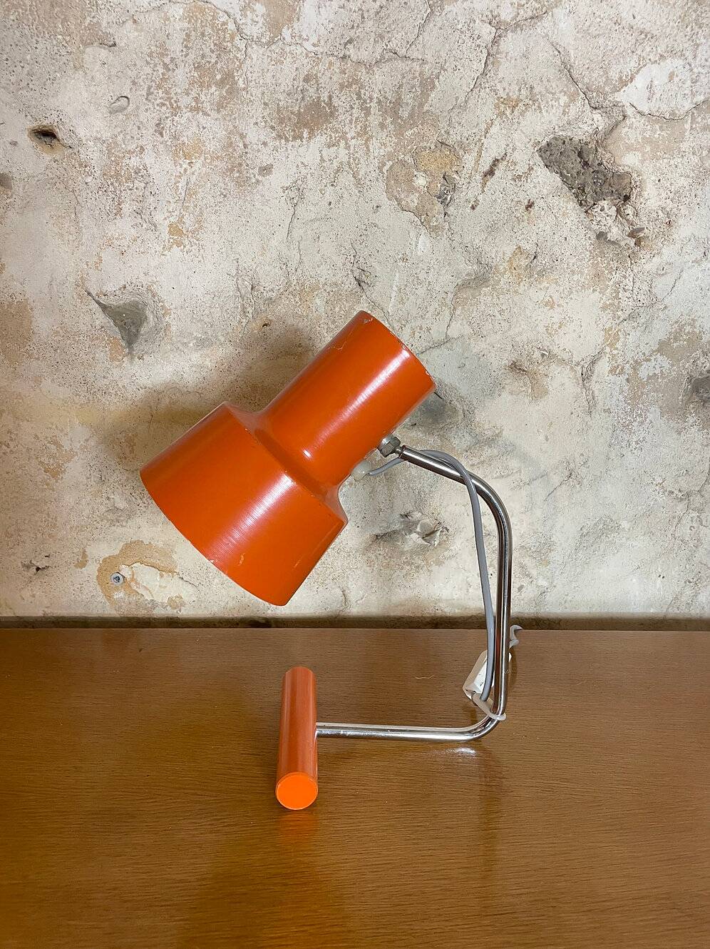 Desk lamp