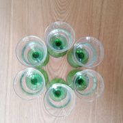 6 verres de liqueur à pied vert