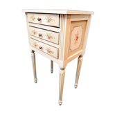 Table de chevet fleurie