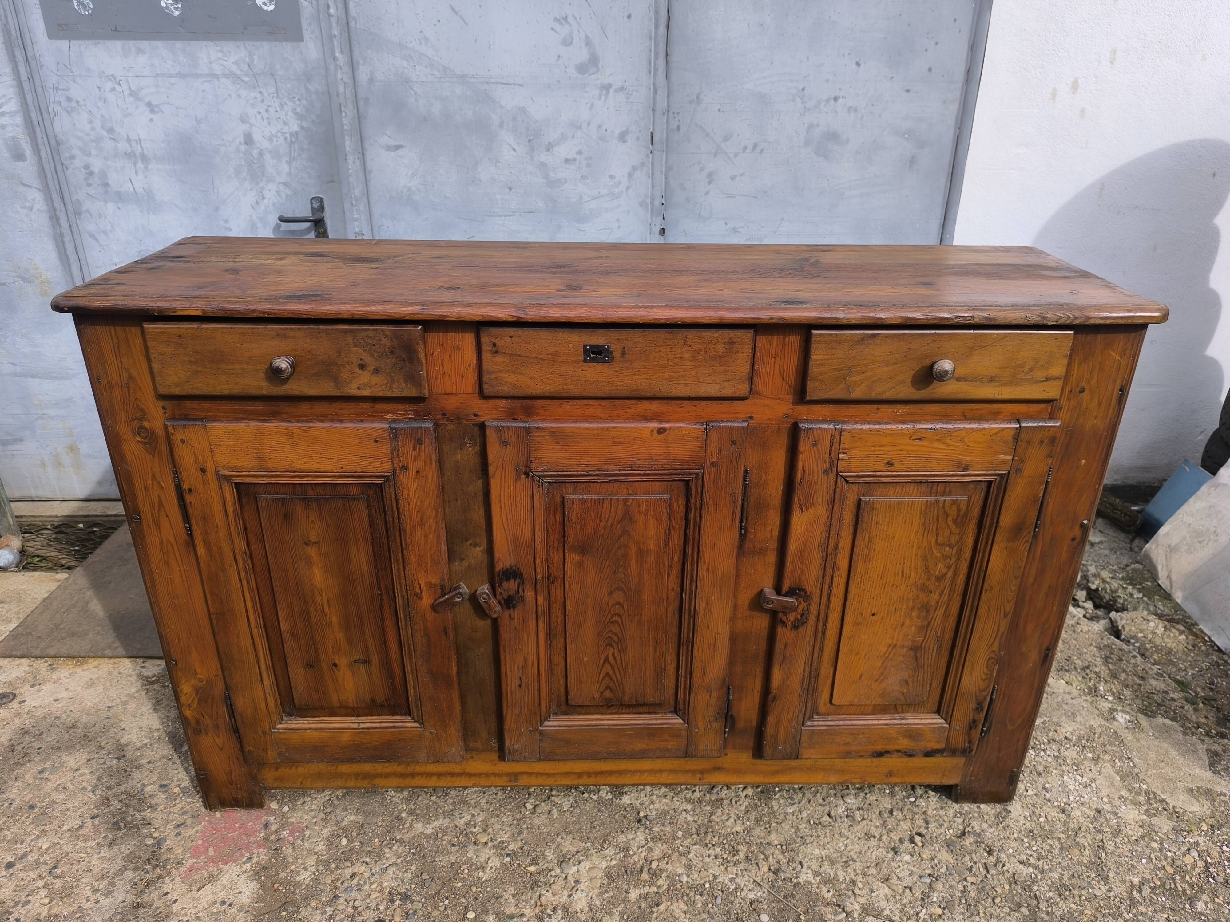 Vintage rustic Parisian sideboard with 3 doors and 3 drawers