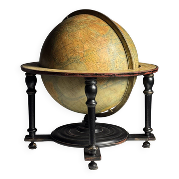 Globe G. Thomas Paris