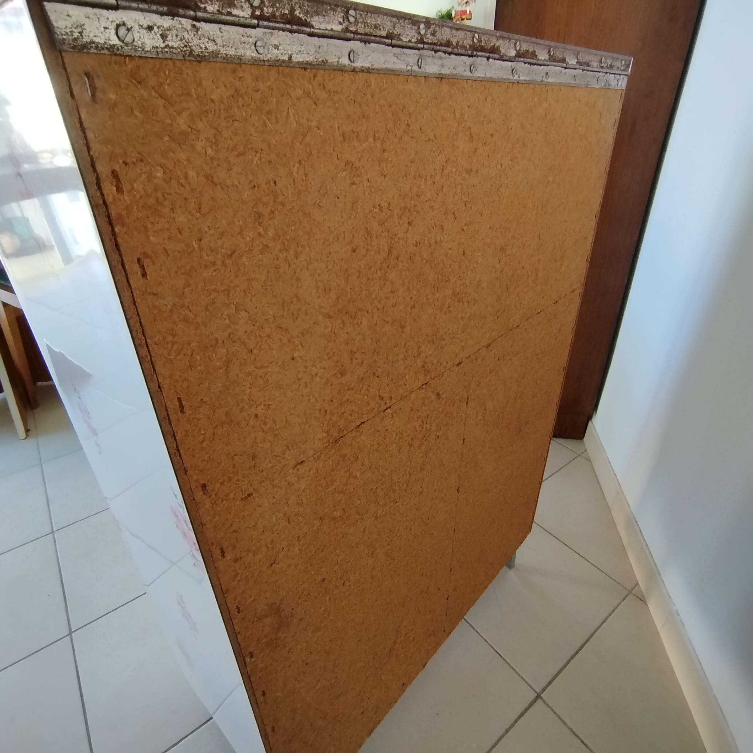 Dressing table / bathroom furniture floral decor 70s