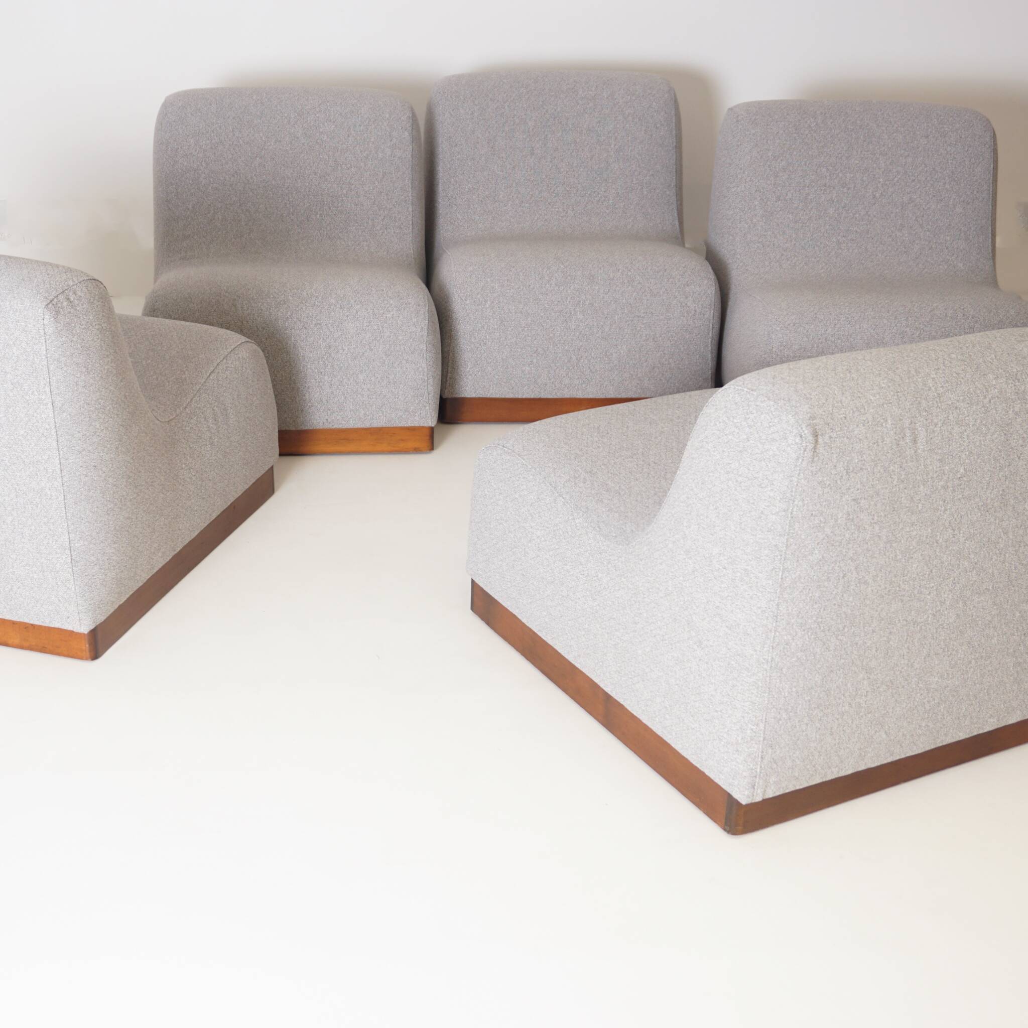 Set of Five Modular reupholstered sofa, 1970