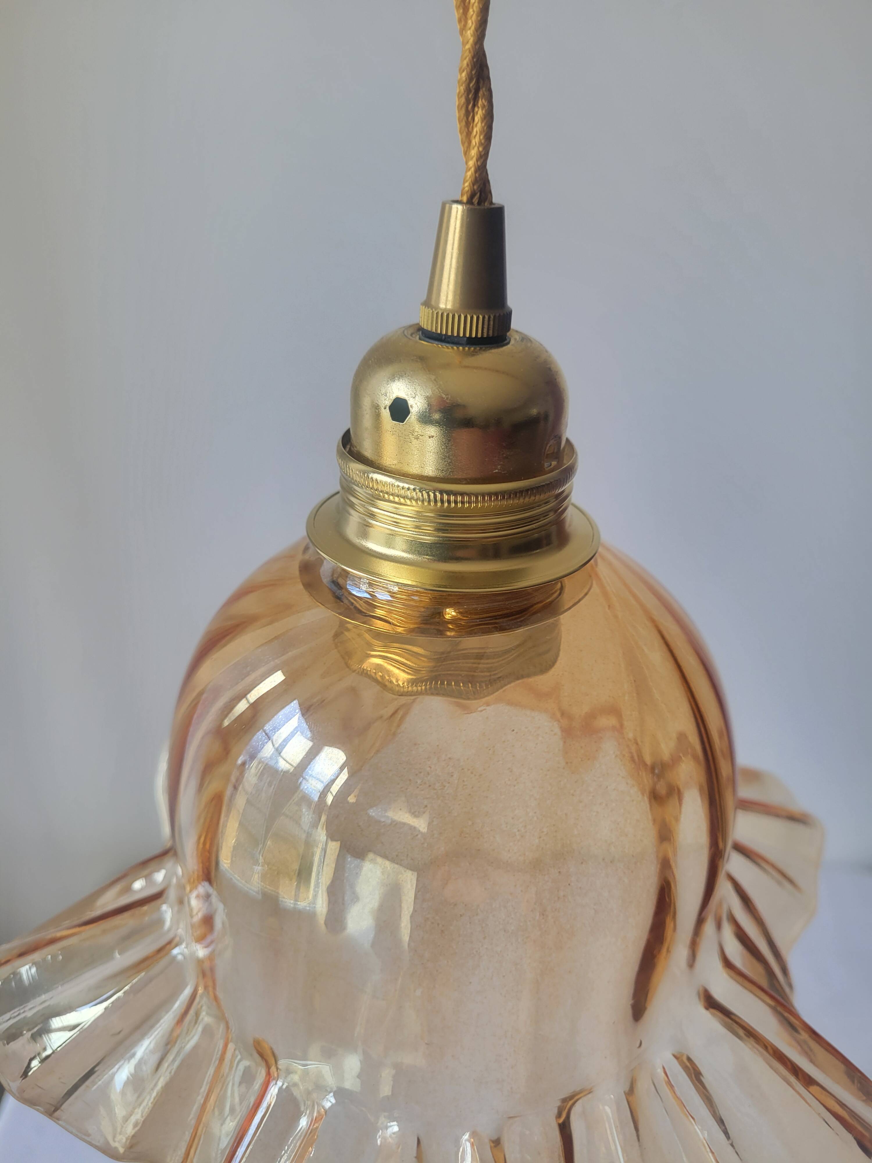 Amber glass pendant light