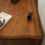 Country chest of drawers in vintage solid oak