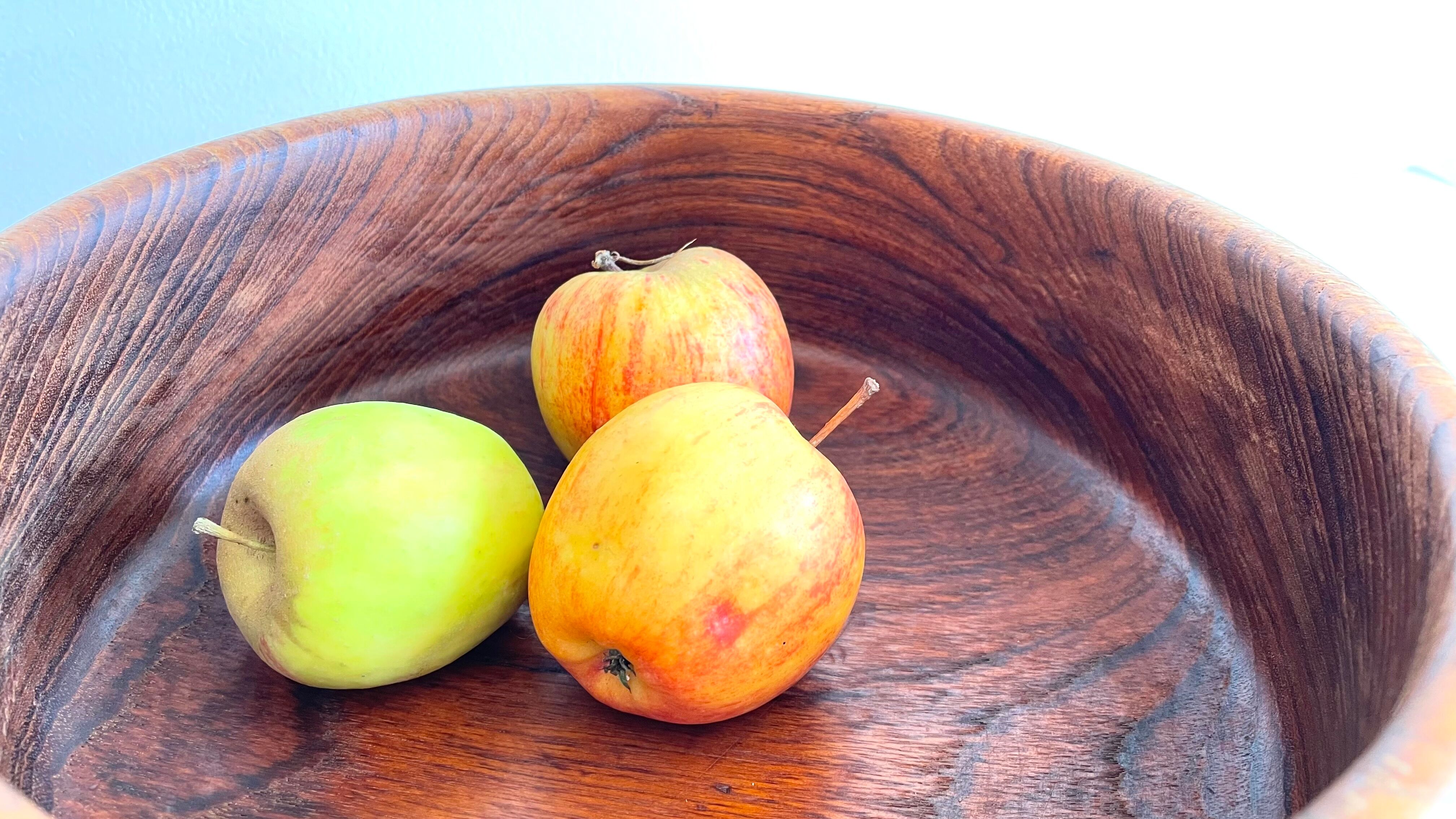 Salad bowl in teak