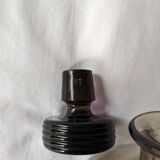 Carafe en verre fumé gravée