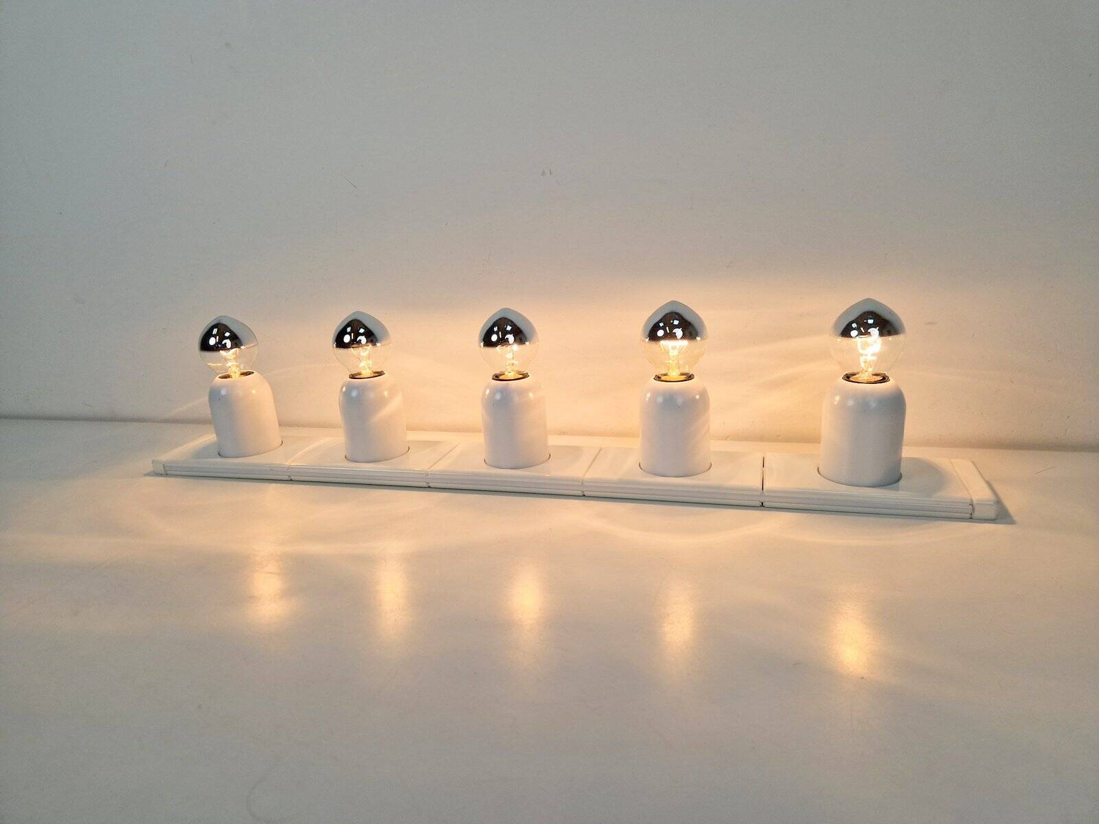 Vintage Space Age Domino Wall Lamp in White from Targetti Sarkey, 1970s