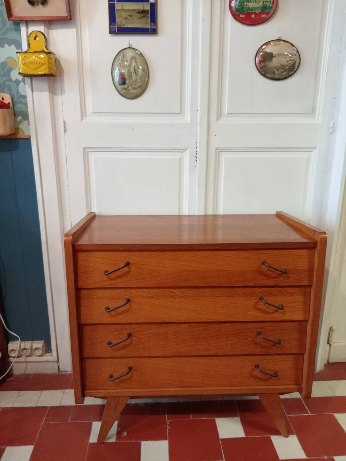 Commode vintage
