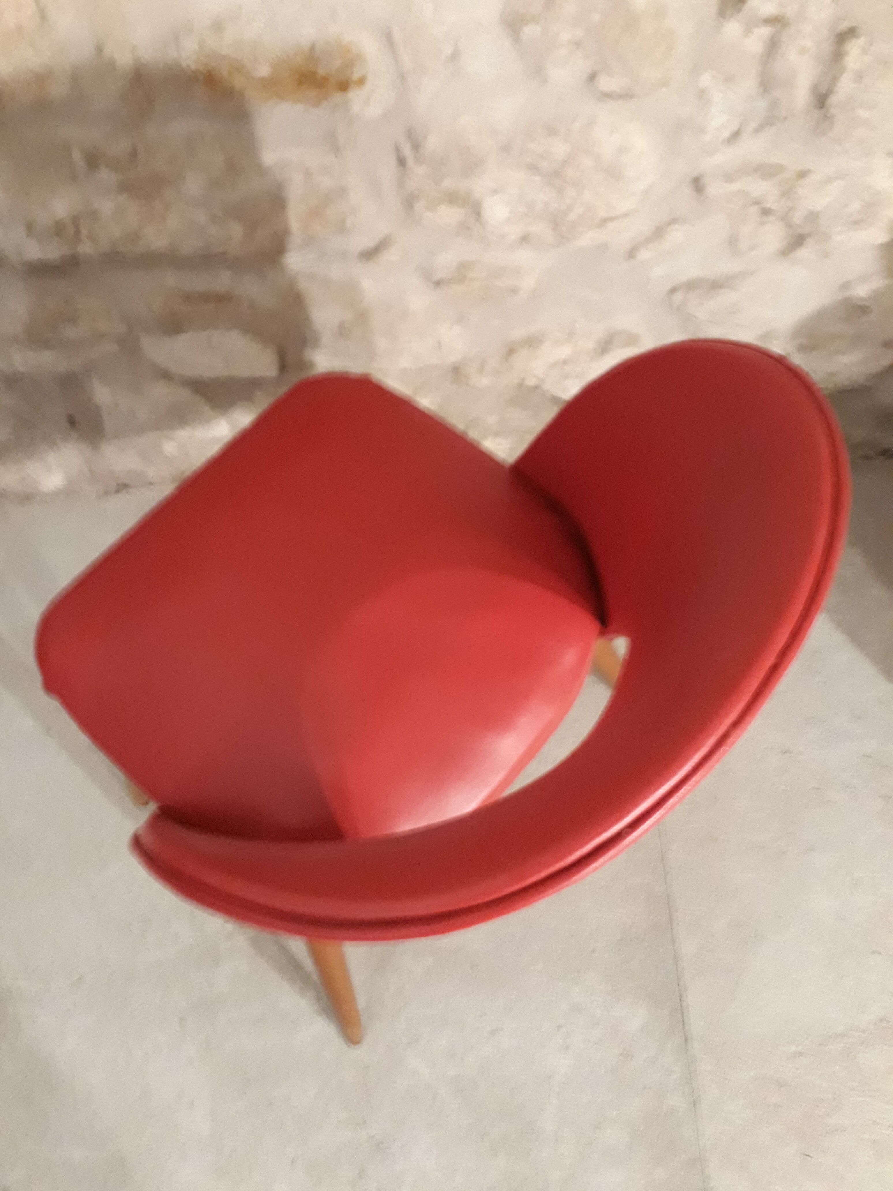 Red vintage leatherette barrel Chair