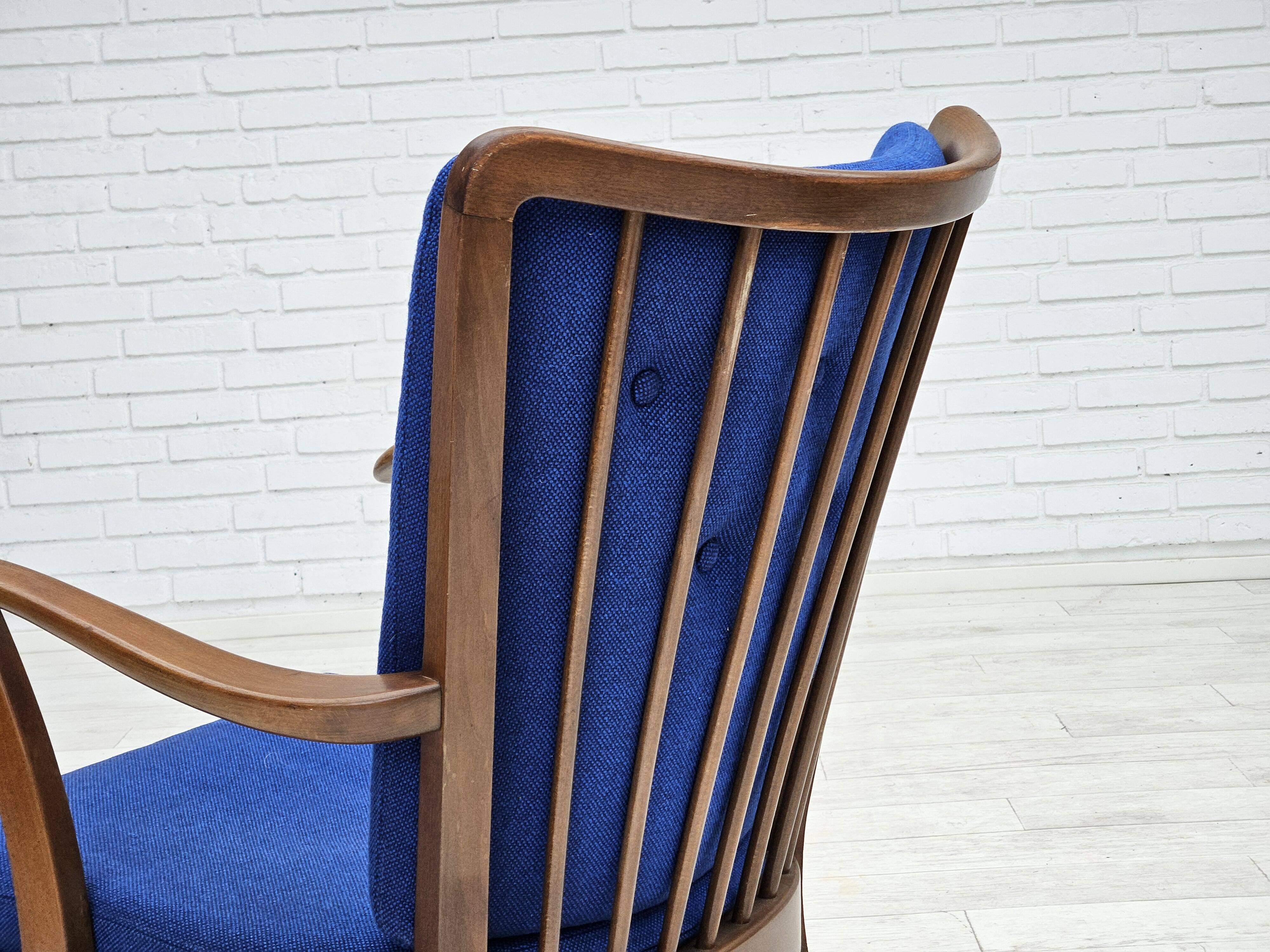 1960s, Danish easy armchair by Fritz Hansen, wool fabric, beech wood.