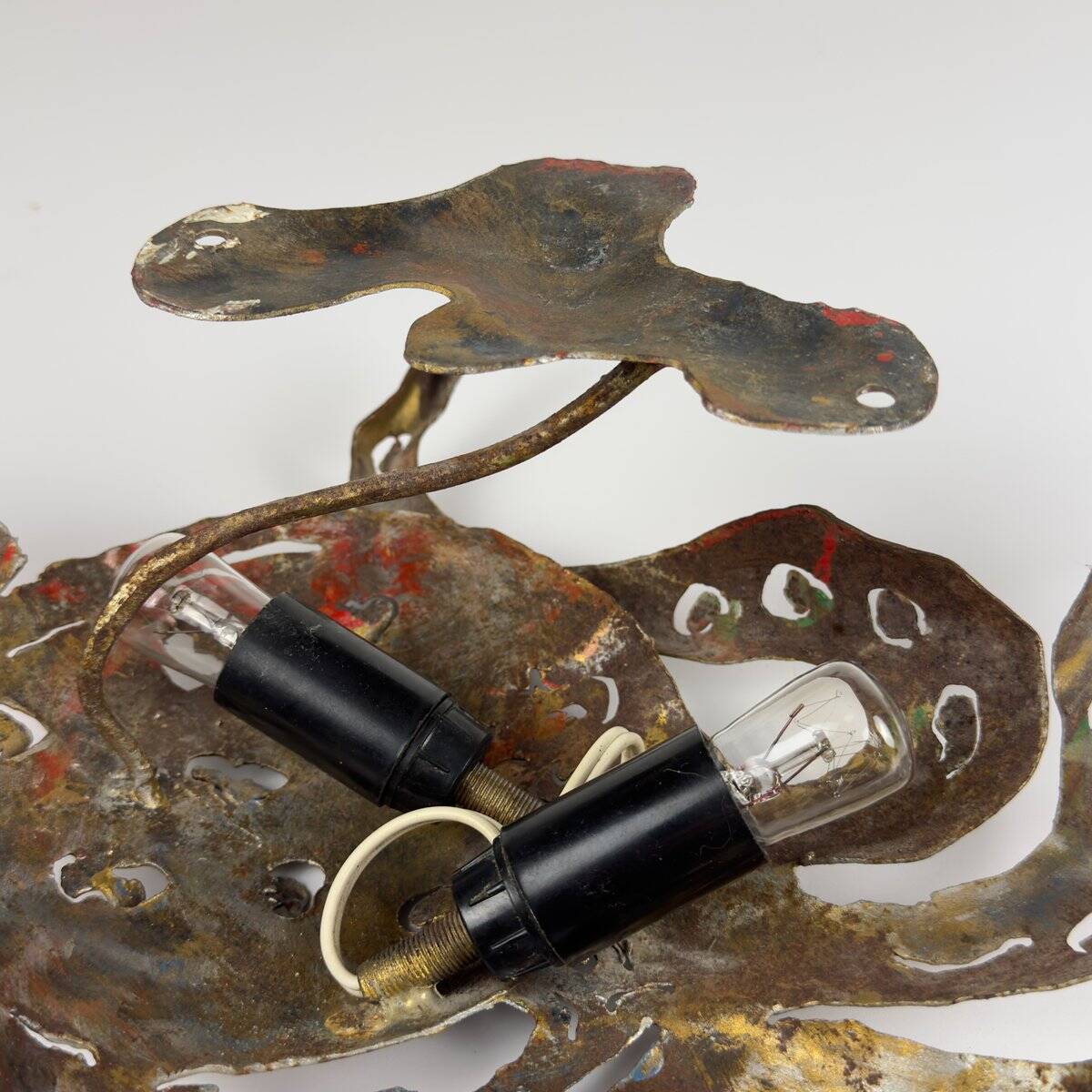 Brutalist metal octopus wall lamp by Salvino Marsura, Italy, 1980s.