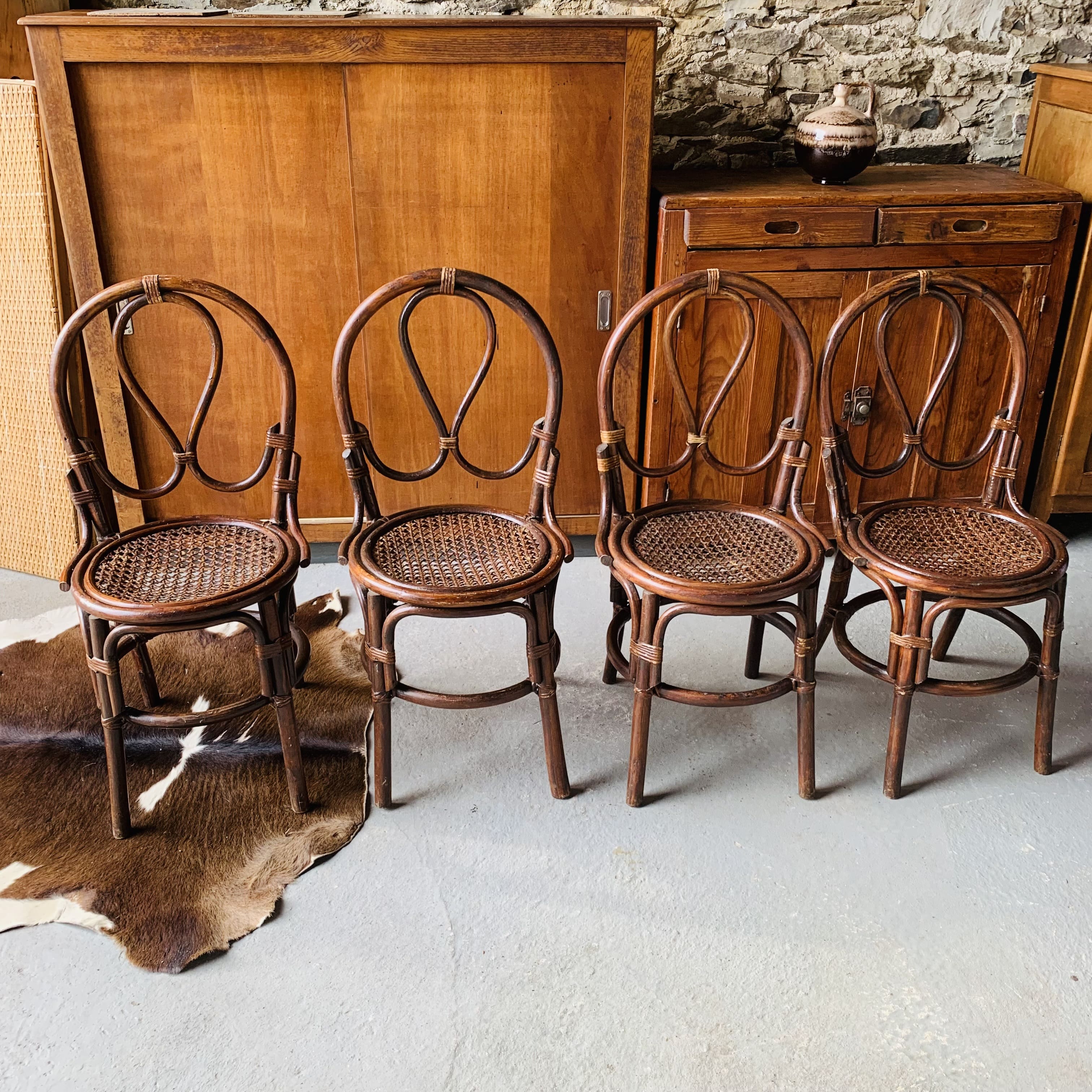 Set of 4 rattan chairs canned