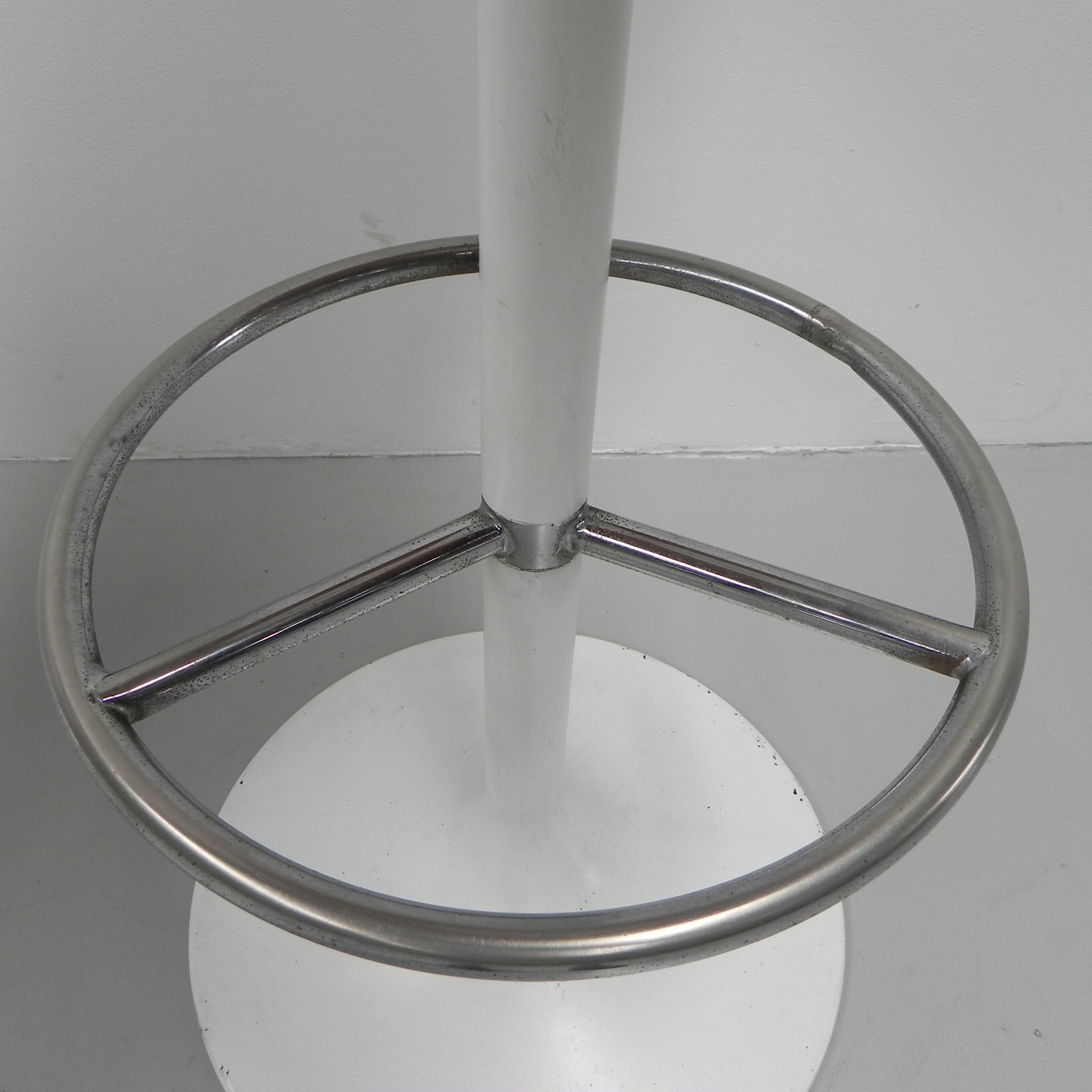 2 vintage bar stools with swivel seat