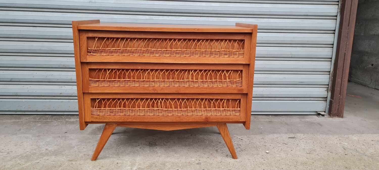 Commode vintage pied compas et rotin