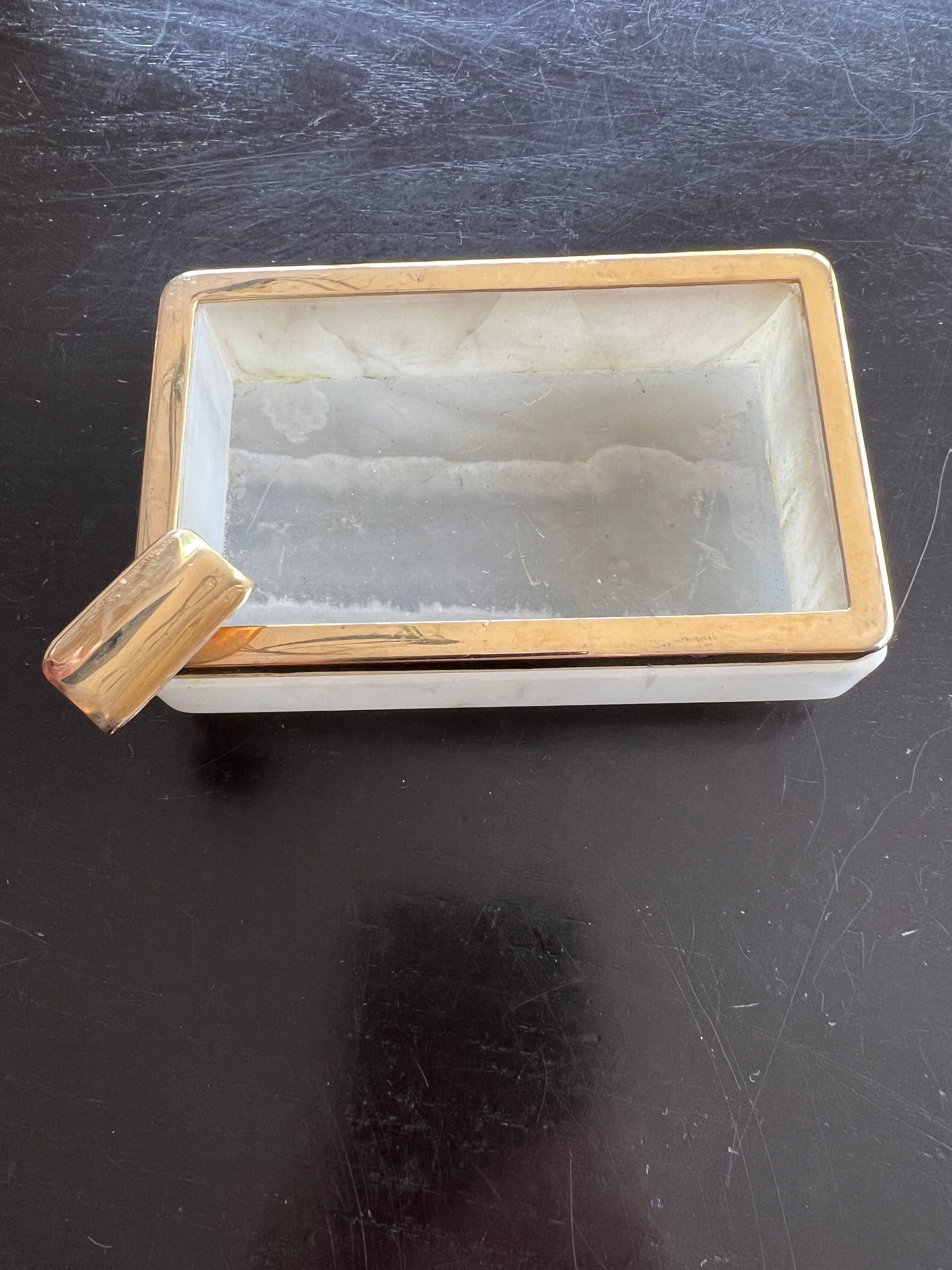 Albatre/brass ashtray