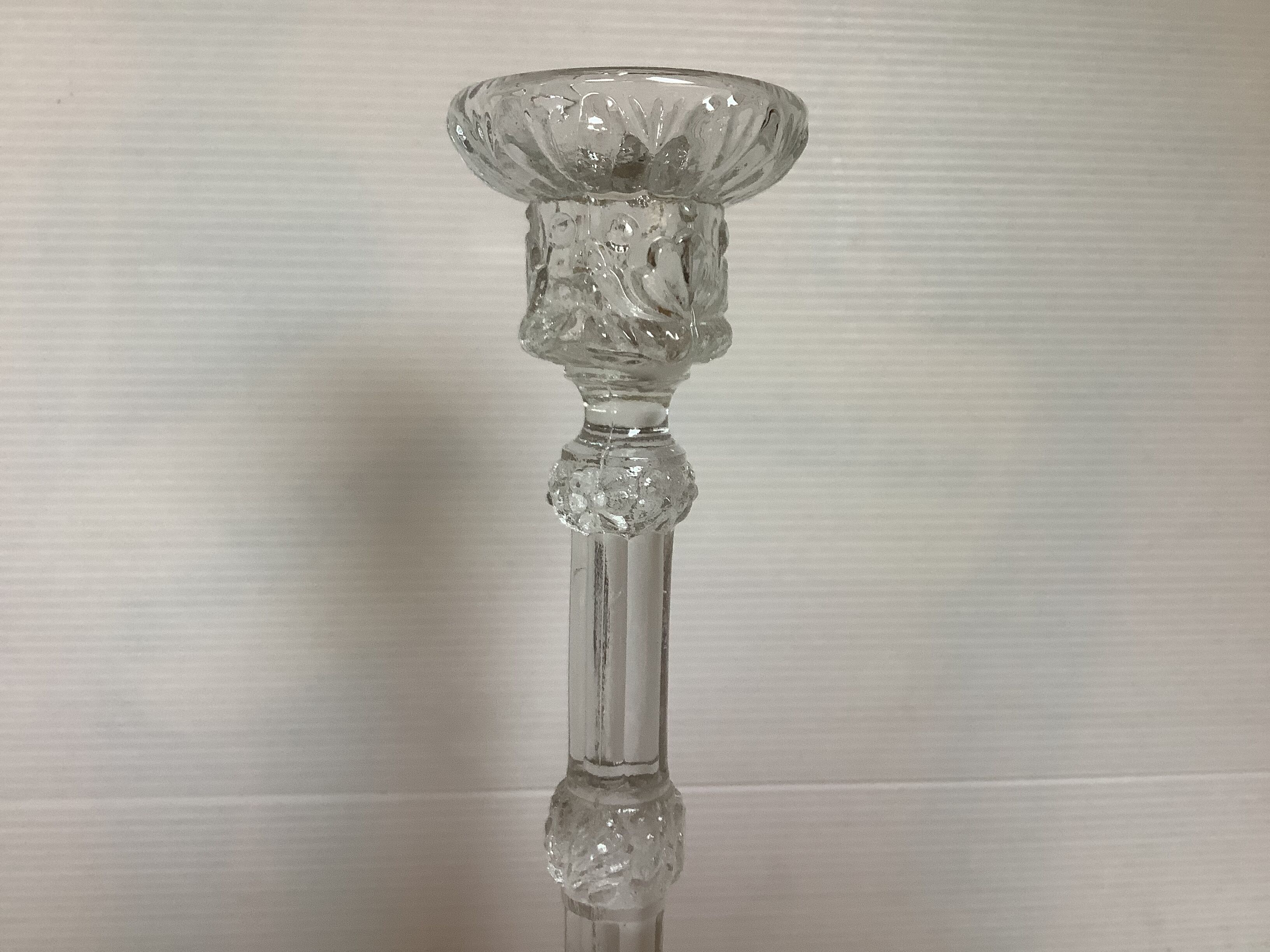 Molded glass candle holder thick fish and flowers