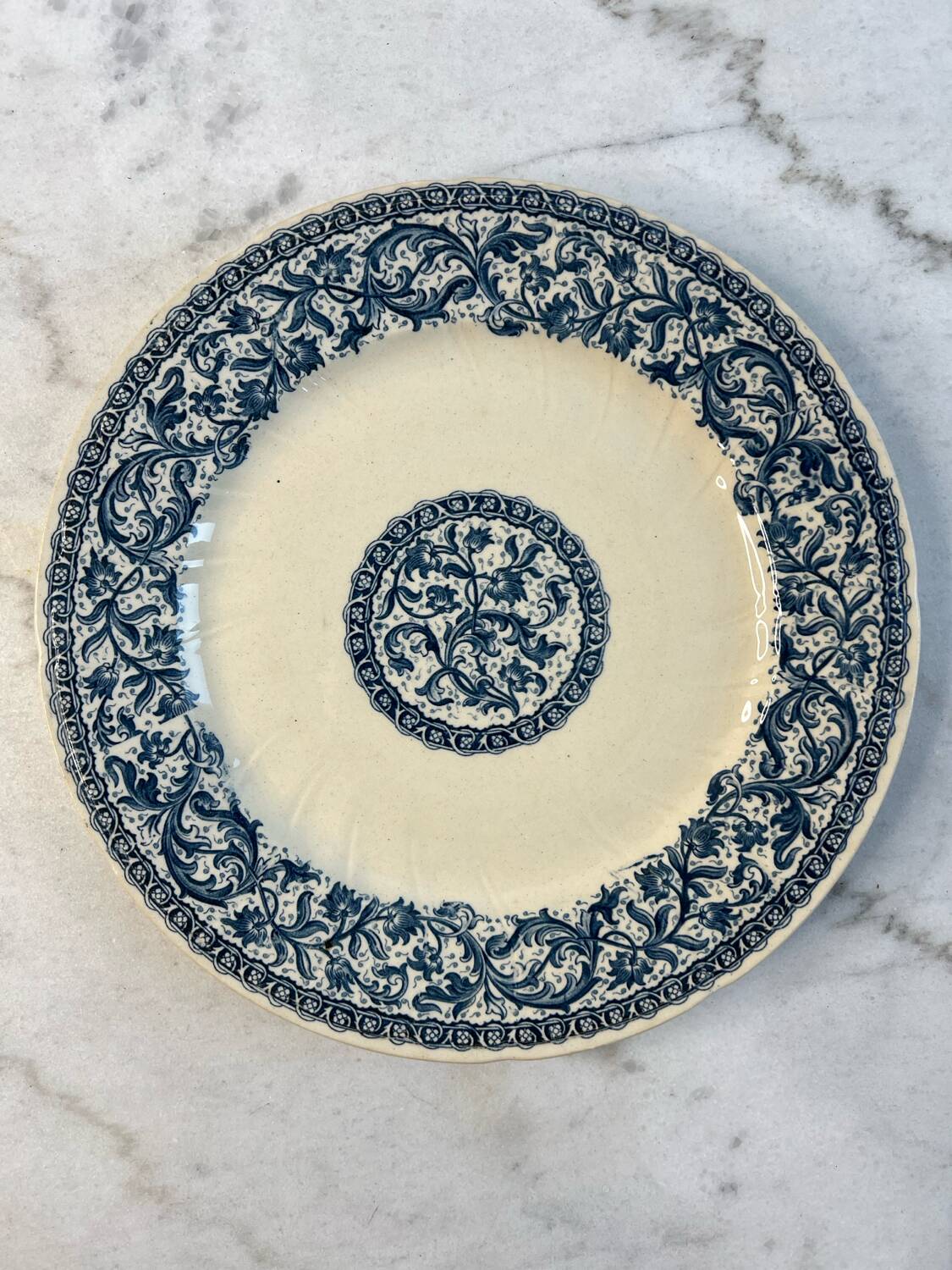 6 Gien Garland plates