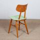 Chaise verte produite par Ton dans les années 1960