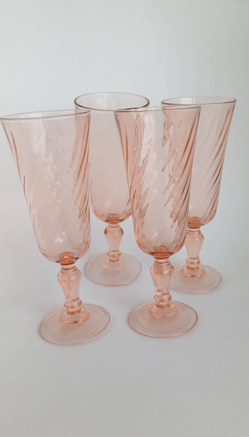 Pink glass flutes Rosaline