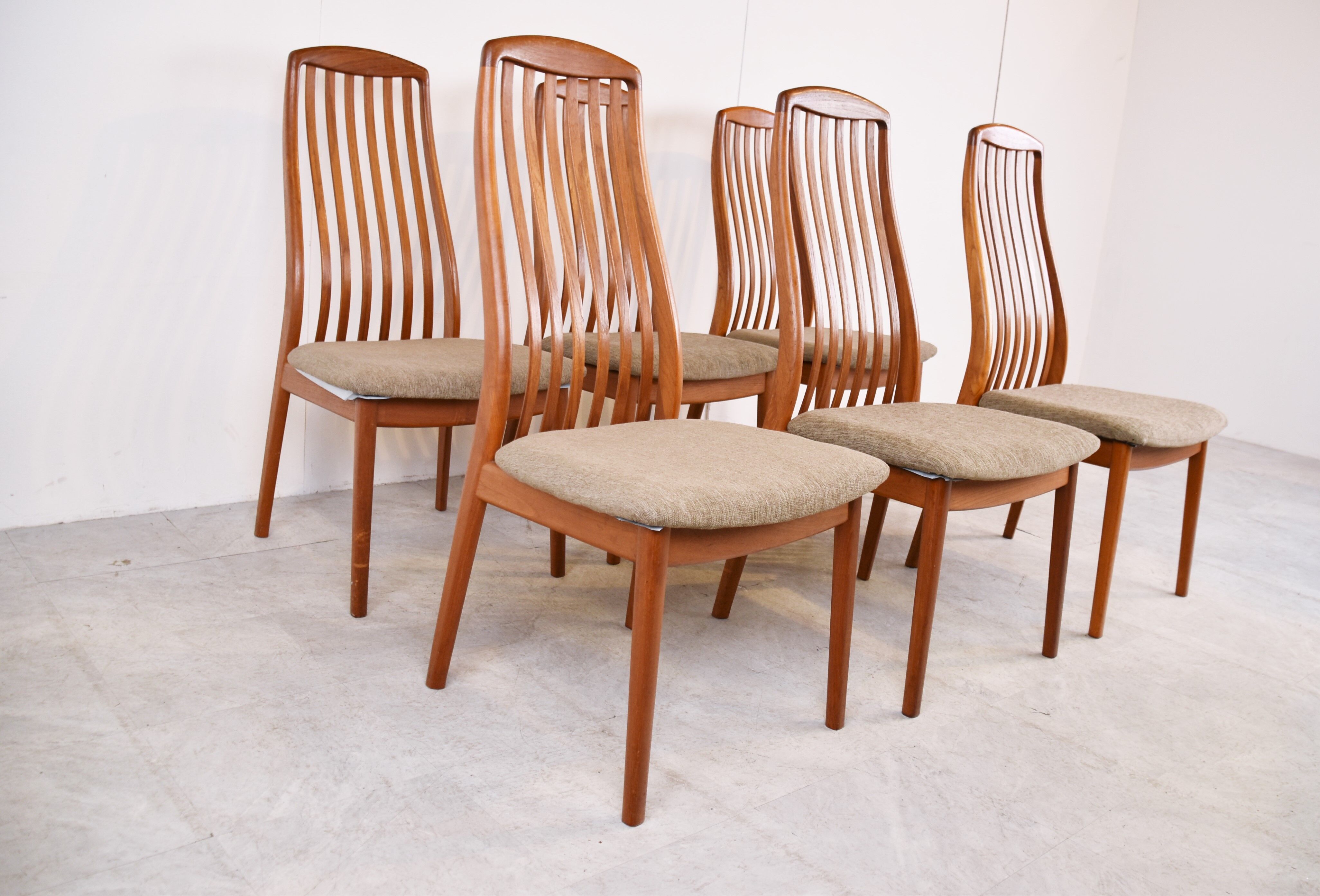 Set of 6 dining chairs, model EVA by Niels Kofoed, Denmark