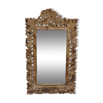 Miroir avec son cadre ajouré