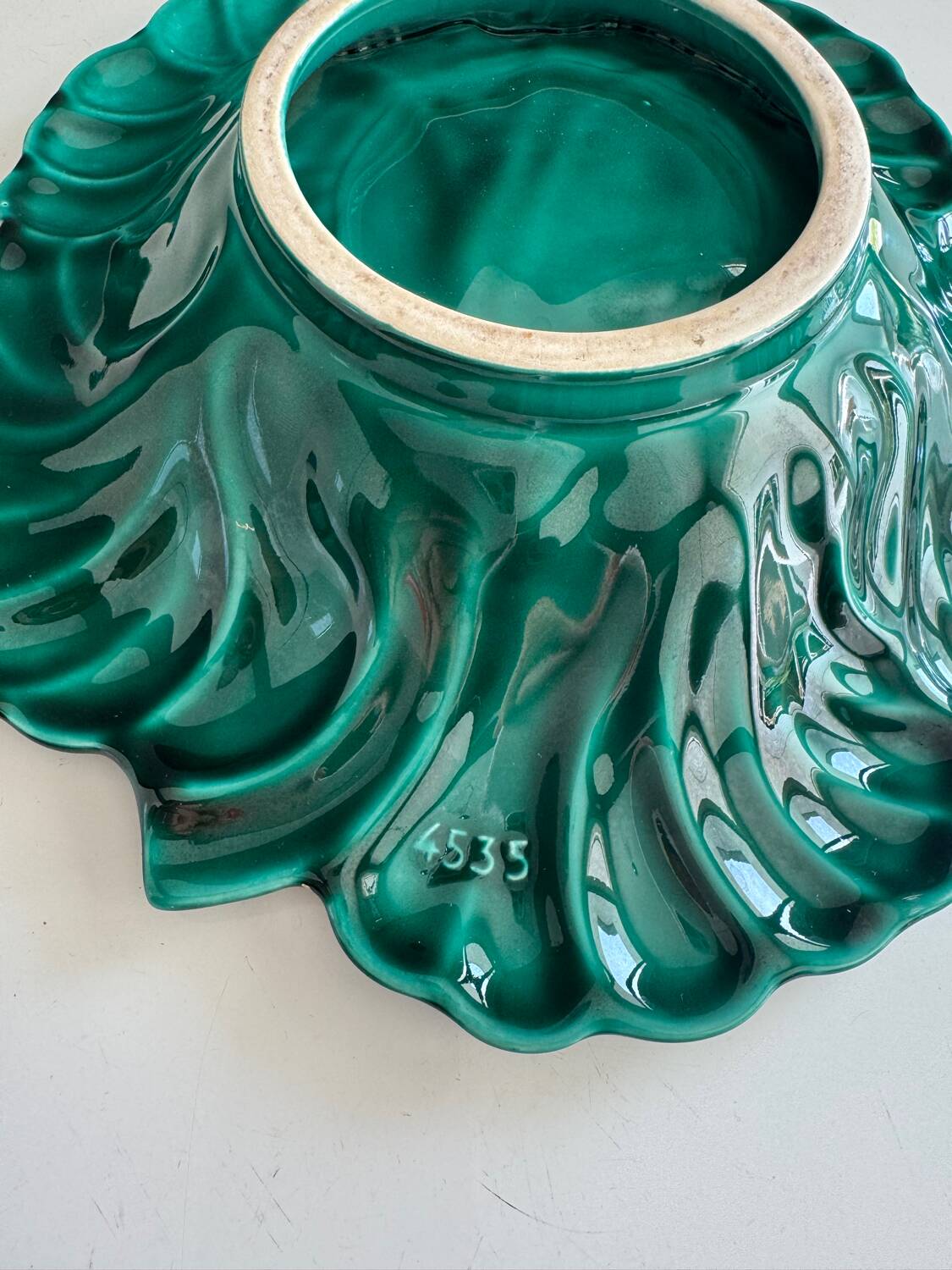 Vintage flat barbotine